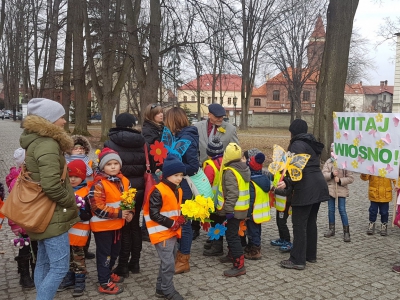 Przedszkolaki przywitały wiosnę - zdjęcie20