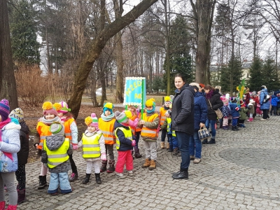 Przedszkolaki przywitały wiosnę - zdjęcie16