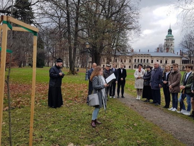 Odsłonięcie tabliczki pamiątkowej przy Dębie Niepodległości - zdjęcie5