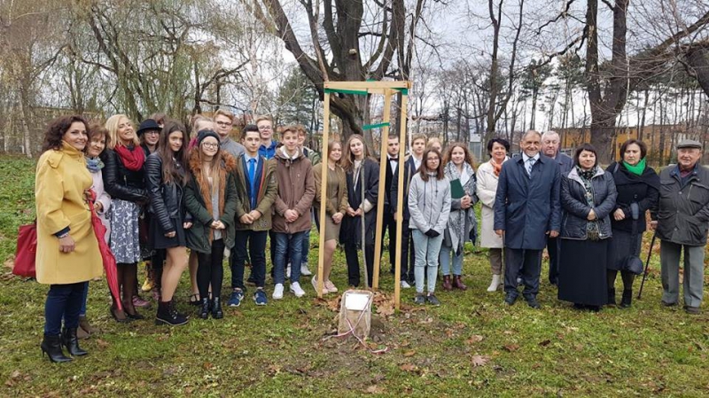 Odsłonięcie tabliczki pamiątkowej przy Dębie Niepodległości