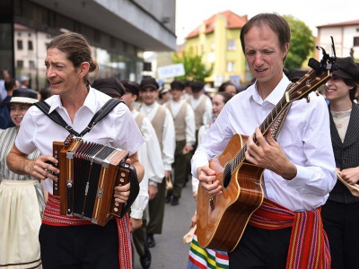 Roztańczony korowód 56. Tygodnia Kultury Beskidzkiej - zdjęcie64