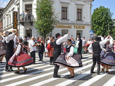 Roztańczony korowód 56. Tygodnia Kultury Beskidzkiej - zdjęcie41