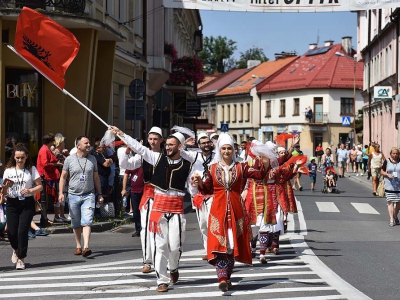 Roztańczony korowód 56. Tygodnia Kultury Beskidzkiej - zdjęcie37