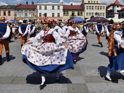 Roztańczony korowód 56. Tygodnia Kultury Beskidzkiej - zdjęcie15