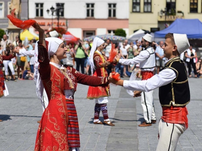 Roztańczony korowód 56. Tygodnia Kultury Beskidzkiej - zdjęcie7