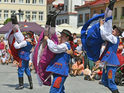 Roztańczony korowód 56. Tygodnia Kultury Beskidzkiej - zdjęcie9