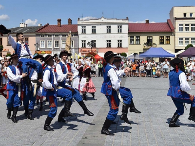 Roztańczony korowód 56. Tygodnia Kultury Beskidzkiej - zdjęcie6