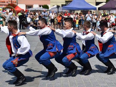 Roztańczony korowód 56. Tygodnia Kultury Beskidzkiej - zdjęcie4