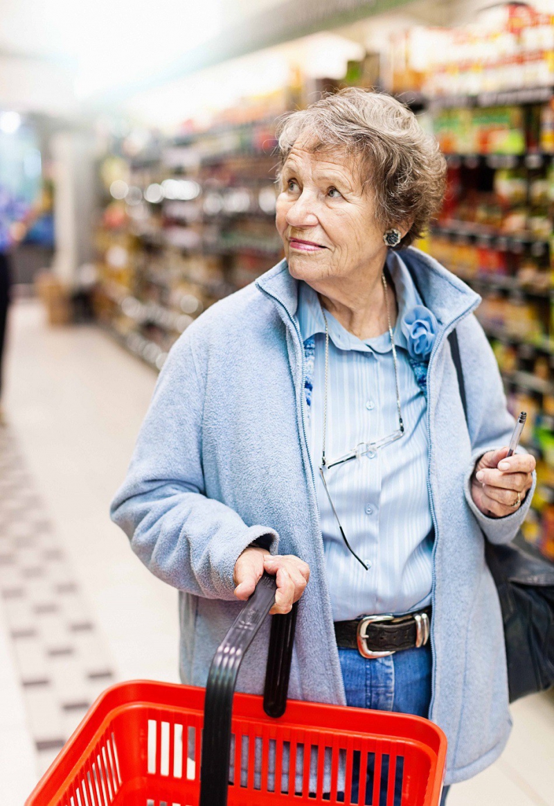 Specjalne godziny na zakupy dla seniorów w Tesco