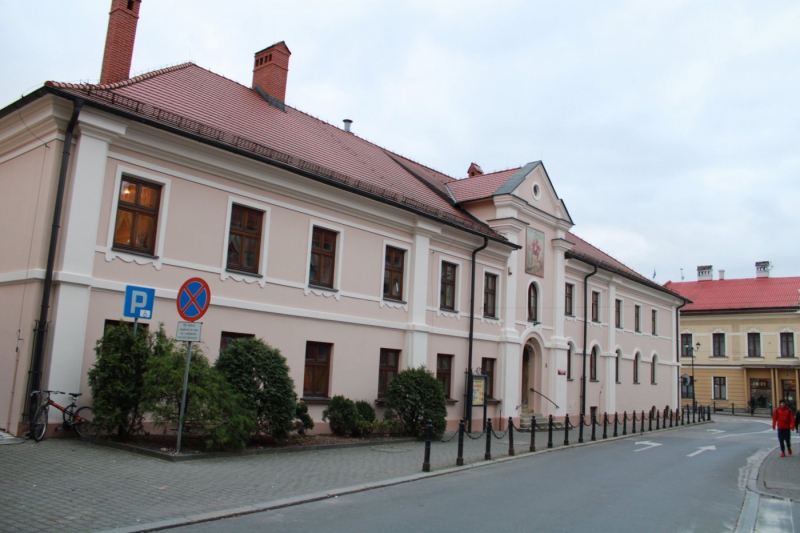 Z okazji urodzin rozdają książki