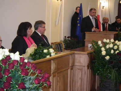 Wizyta Prezydenta RP Bronisława Komorowskiego z małżonką Anną 3-01-2011 - zdjęcie48