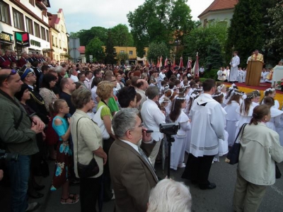 Poświęcenie pomnika Jana Pawła II -22.05.2011 - zdjęcie31