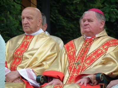 Poświęcenie pomnika Jana Pawła II -22.05.2011 - zdjęcie18
