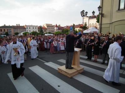 Poświęcenie pomnika Jana Pawła II -22.05.2011 - zdjęcie5