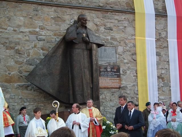 Poświęcenie pomnika Jana Pawła II -22.05.2011