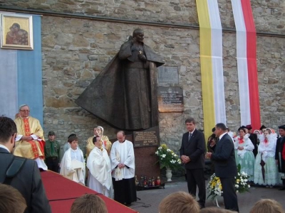Poświęcenie pomnika Jana Pawła II -22.05.2011 - zdjęcie99