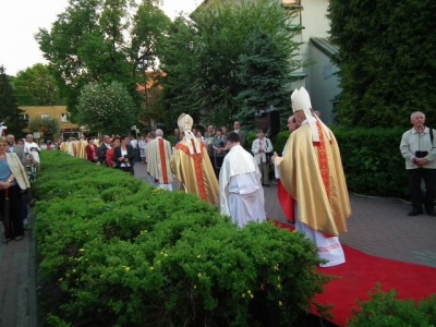 Poświęcenie pomnika Jana Pawła II -22.05.2011 - zdjęcie84