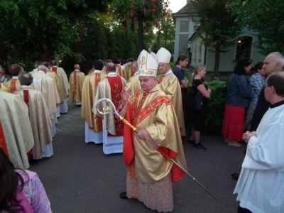 Poświęcenie pomnika Jana Pawła II -22.05.2011 - zdjęcie82