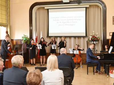 Jubileusz 110-lecia oddania do użytku budynku Liceum Ogólnokształcącego im. Mikołaja Kopernika w Żywcu - zdjęcie6